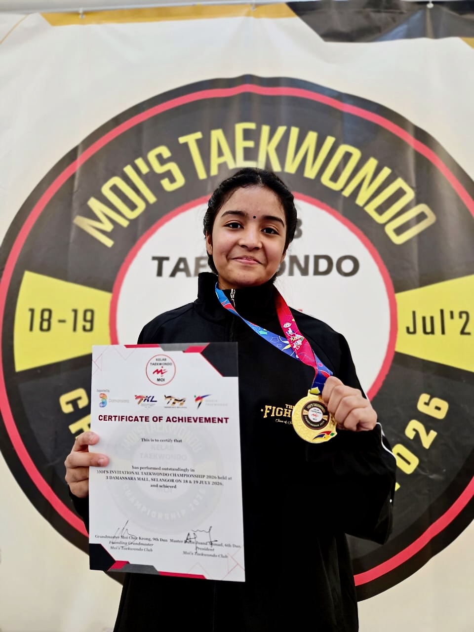 Power Sport student with a gold medal and certificate