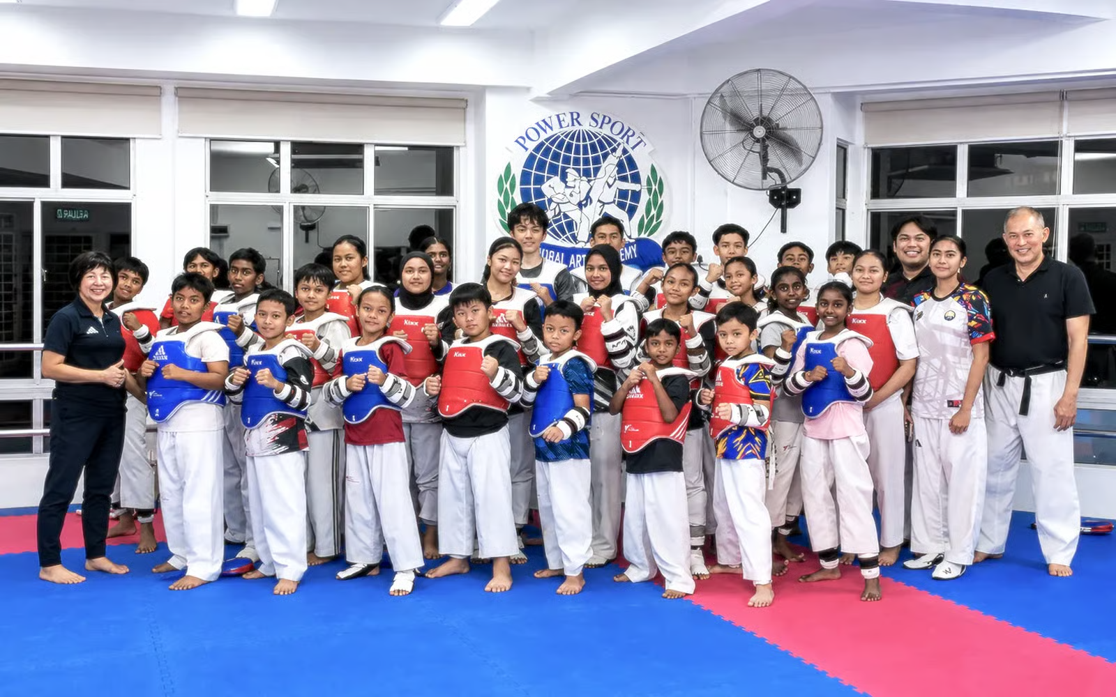 Leong Yong Wah with Power Sport students at the training centre